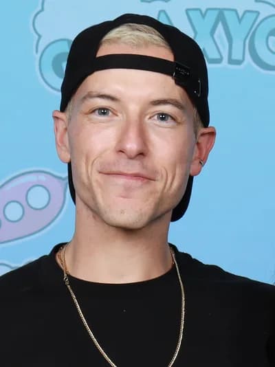 Taz Skylar